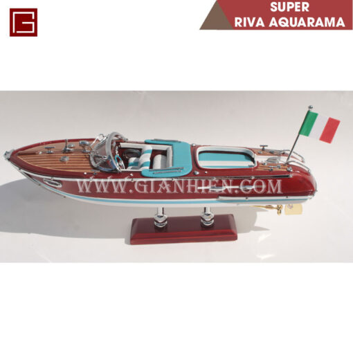 2-super-riva-aquarama-1.jpg