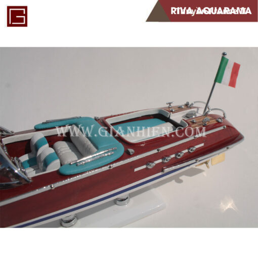 5-riva-aquarama.jpg