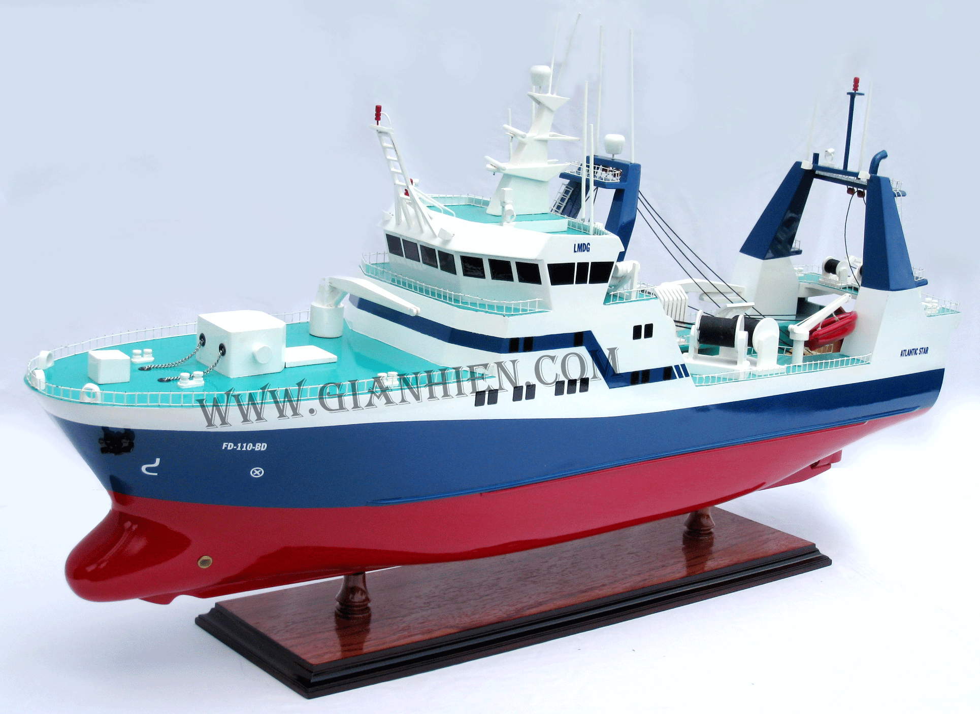 ATLANTIC STAR - Gia Nhiên