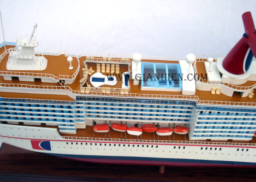 Carnival_miracle-7.jpg