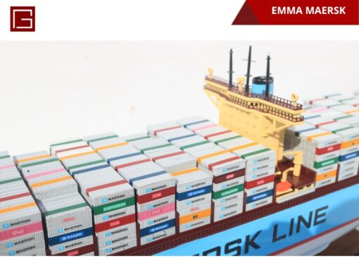 Emma Maersk-06