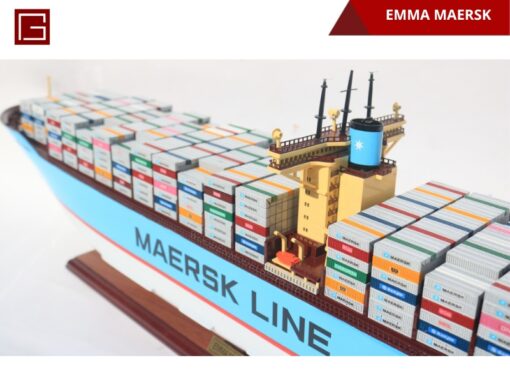 Emma Maersk-13