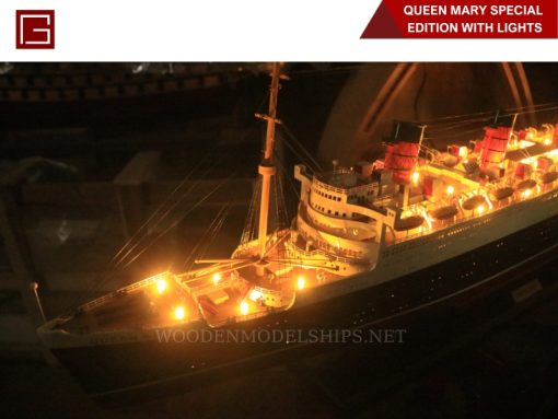 Queen Mary Special Edition With Lights-06