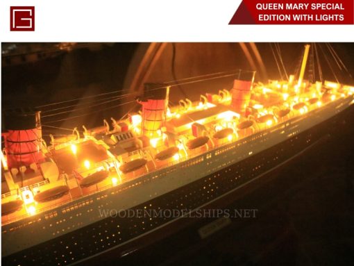 Queen Mary Special Edition With Lights-07