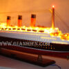 Queen-mary-lights-7.jpg