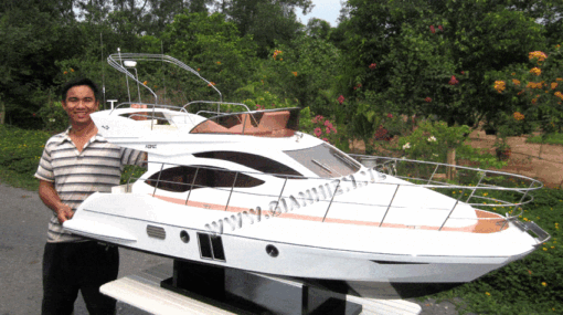 Azimut_40_2005.gif