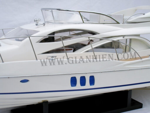 Sunseeker_60-3.jpg