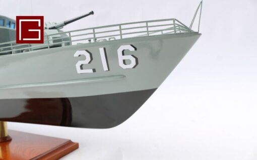 Hmas Gladstone 216 (8)