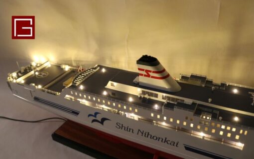 Suisen Passenger. Ferry With Light (3)