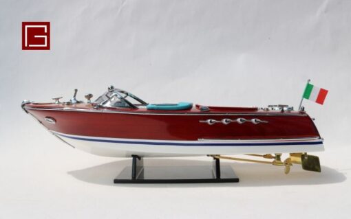 Super Riva Aquarama Painted (2)