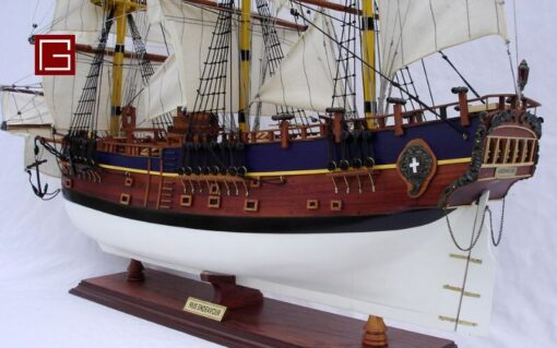 Hms Hm Bark Endeavour Painted (8)