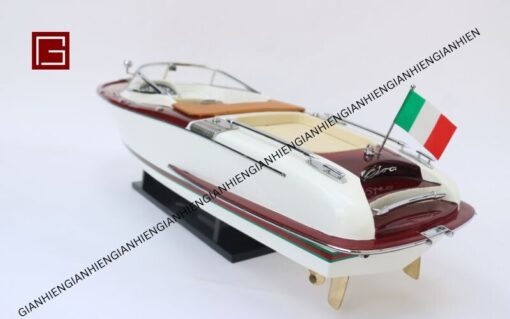 Riva Aquariva Gucci (10)