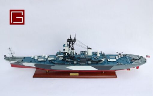 Uss Wisconsin Bb64 (camouflage)