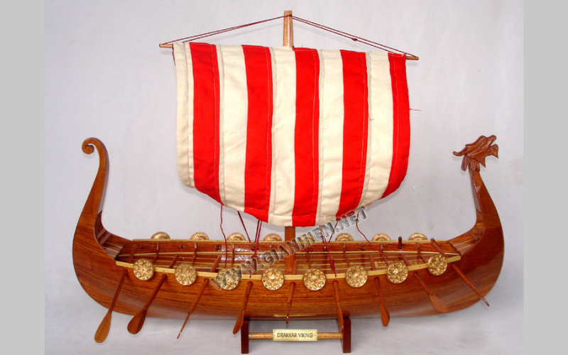 Classic Fishing Boat Model Drakkar Viking