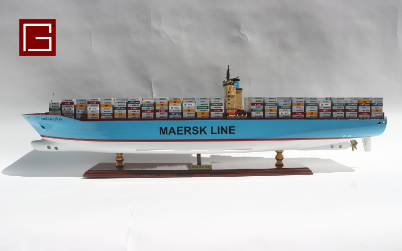 Model Of Commercial Ship Maesk Line One Of The Largest Shipping Lines In The World Is Reproduced Sharp And True - Learning about wooden boats – A Beginner's Guide to Model Boats