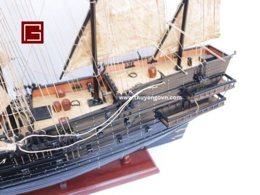 Portuguese Black Ship Model (5)