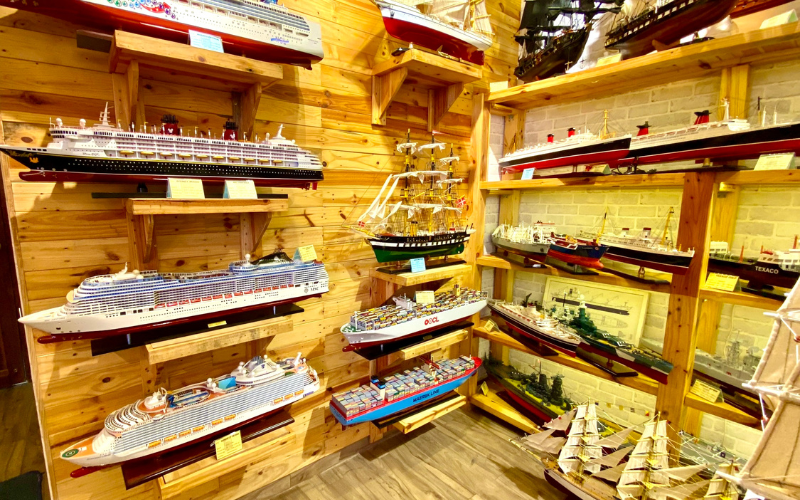 Shop Model Wooden Boats Gia Nhien With More Than 1,000 Models Of Wooden Boats - Learning about wooden boats – A Beginner's Guide to Model Boats