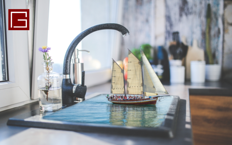 The Sailing Model Creates Harmony In The Space For Blessing, Symbolic Images For Smoothness And Convenience - The relationship between the sailing and feng shui model