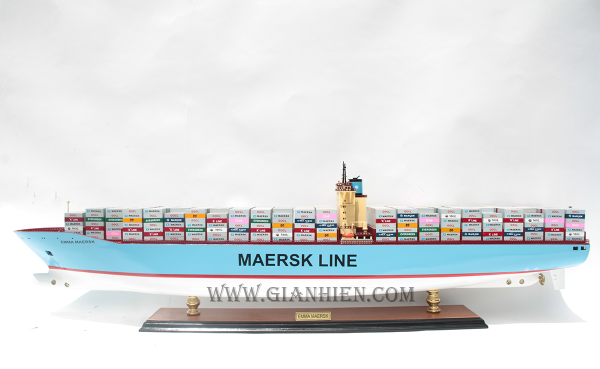 The world's number 1 famous Maersk Line container ship model