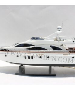 Azimut 80 Carat