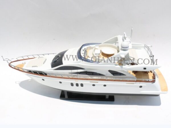 AZIMUT 80 CARAT - Gia Nhiên