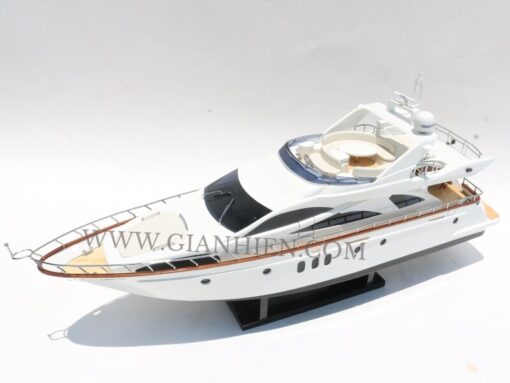 Azimut 80 Carat