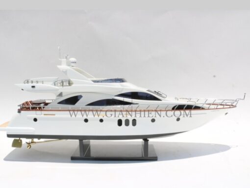 Azimut 80 Carat