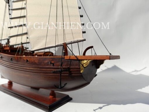 Chinese Junk Dark Wood