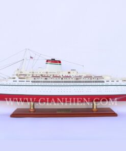 Ss Cristorofo Colombo Red White