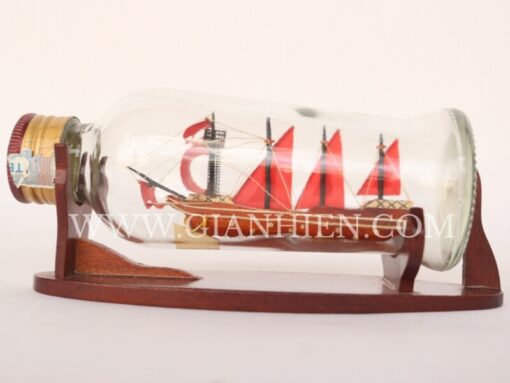 Ship In Lie Down Small Wine Bottle