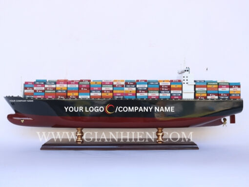 Container ship