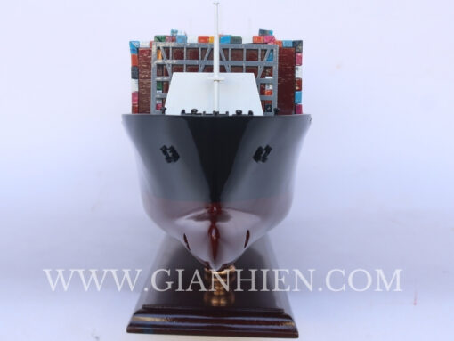 Container ship