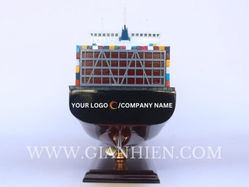 Container ship