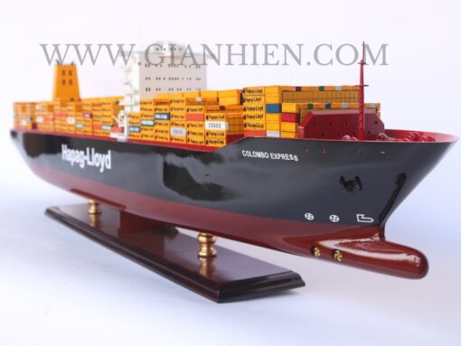 Hapag-lloyd-hamburg-express-08