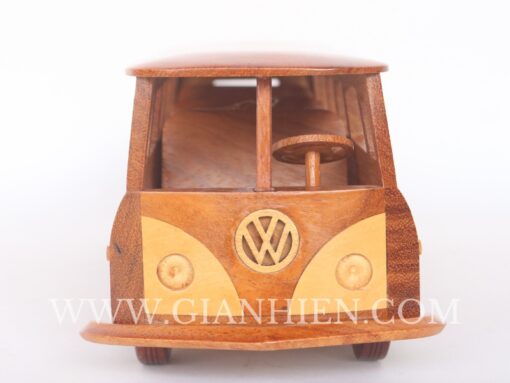 VOLKSWAGEN BUS