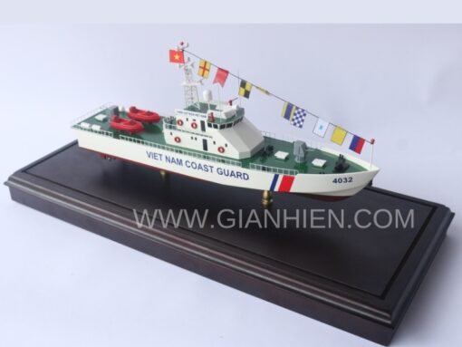 Viet Nam Coast Guard 4032 With Display Case-11