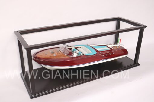 Display Case For Speed Boats With Plexiglass-07