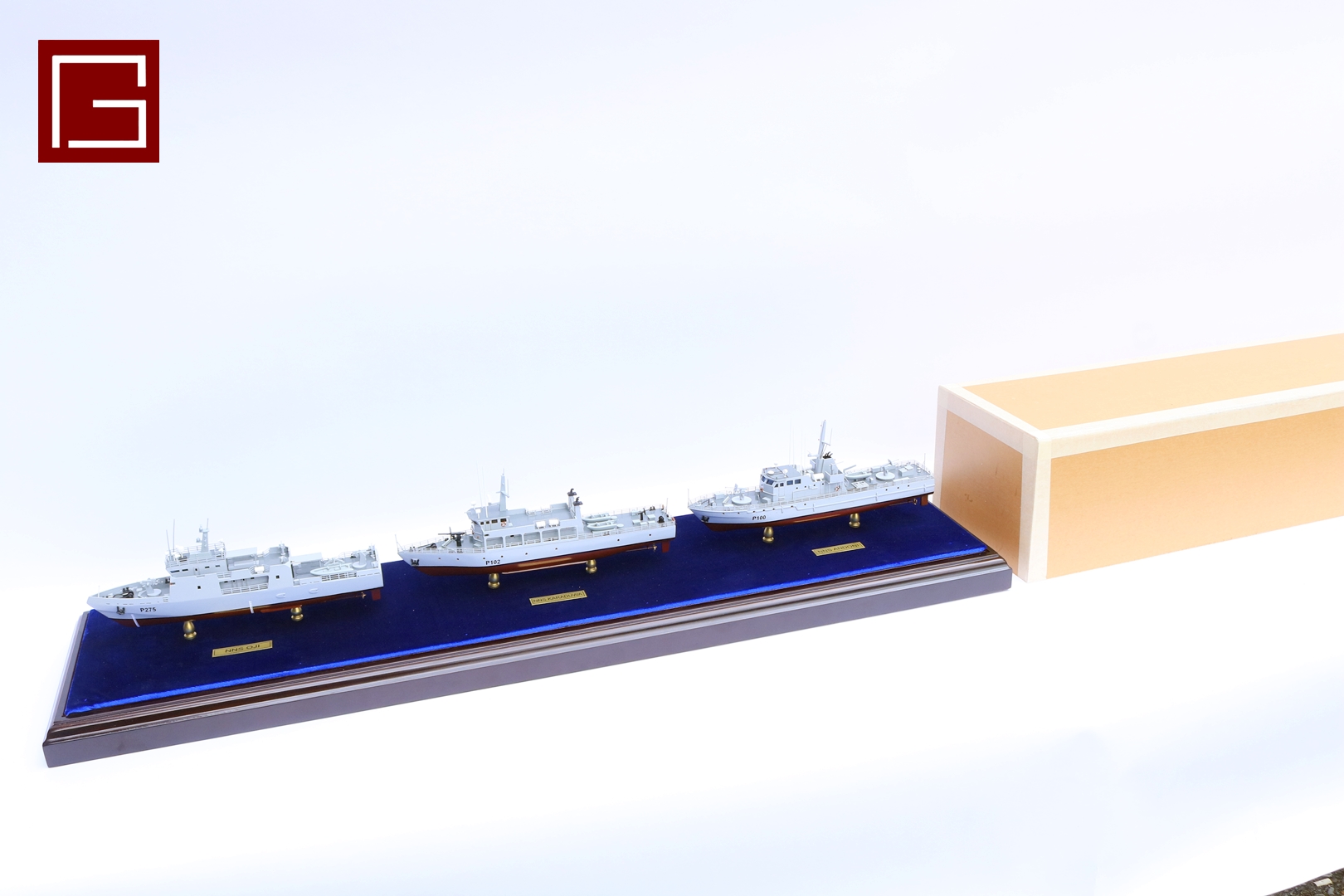 Display Case For Ship 30cm (1)