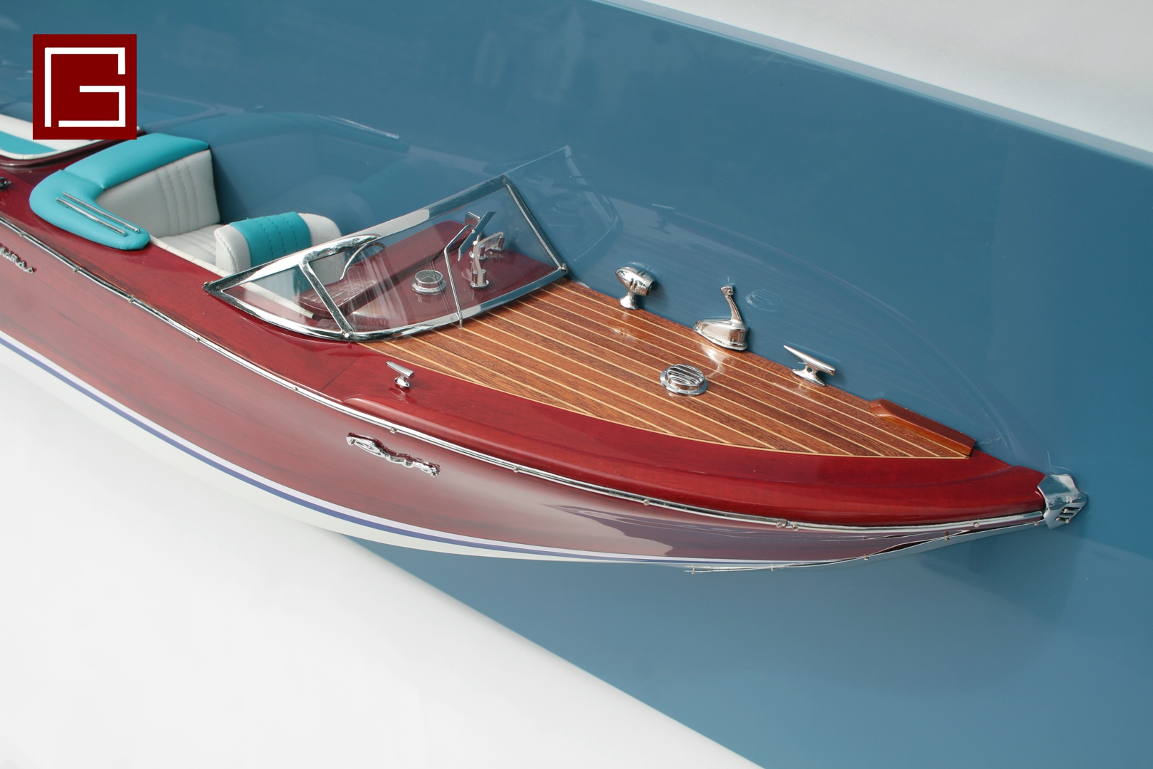 Riva Aquarama Half-hull (5)