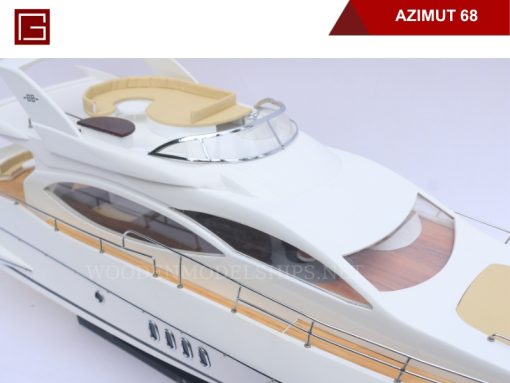 Azimut 68-12