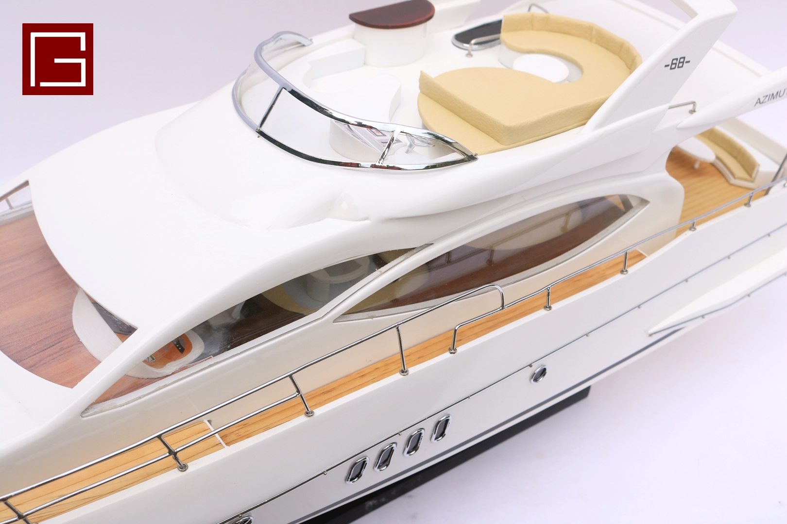 Azimut 68 (2)