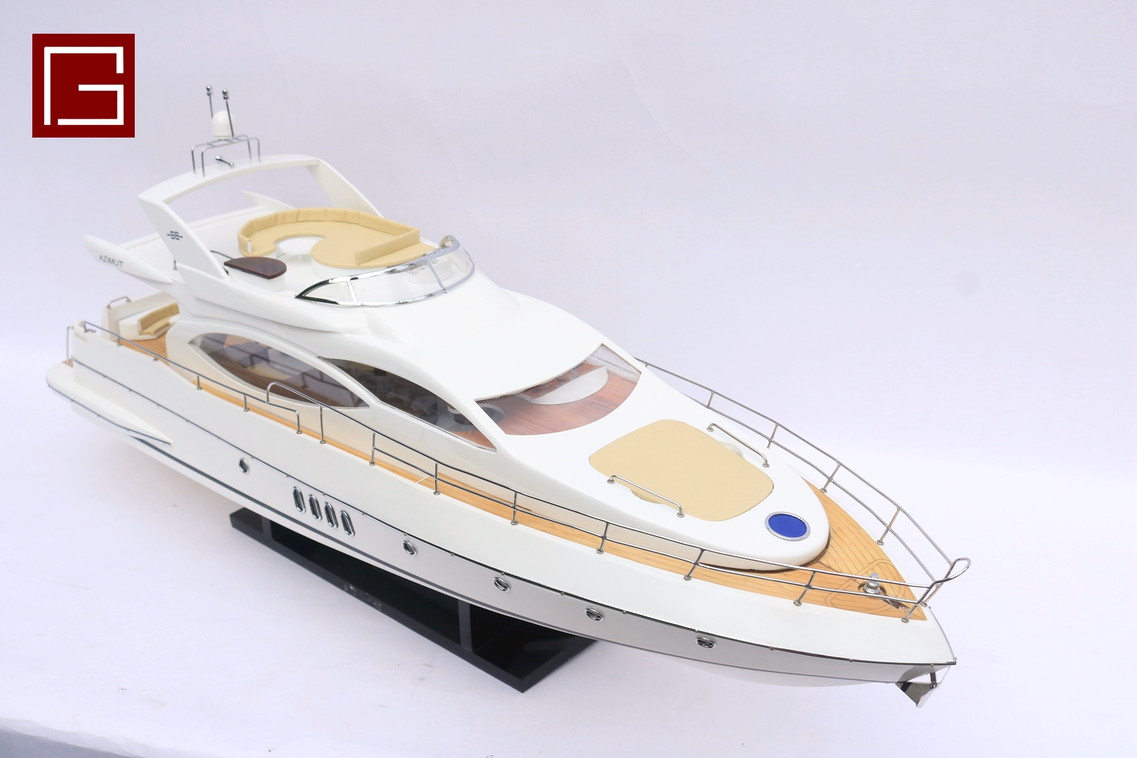 Azimut 68 (4)