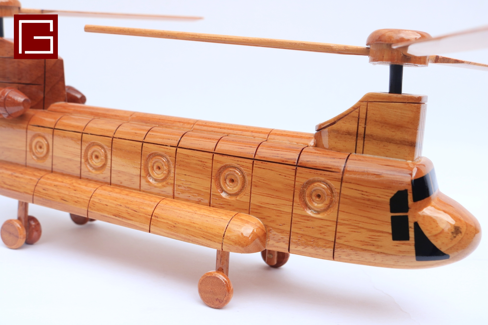 Ch 47 Chinook Wooden Helicopter Model (2)