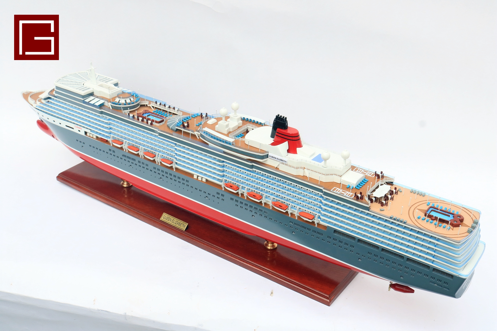 Ms Queen Elizabeth (4)