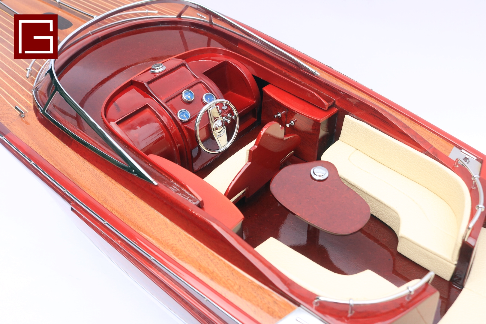 Rivarama Lacquered Italian Speed Boat (2)