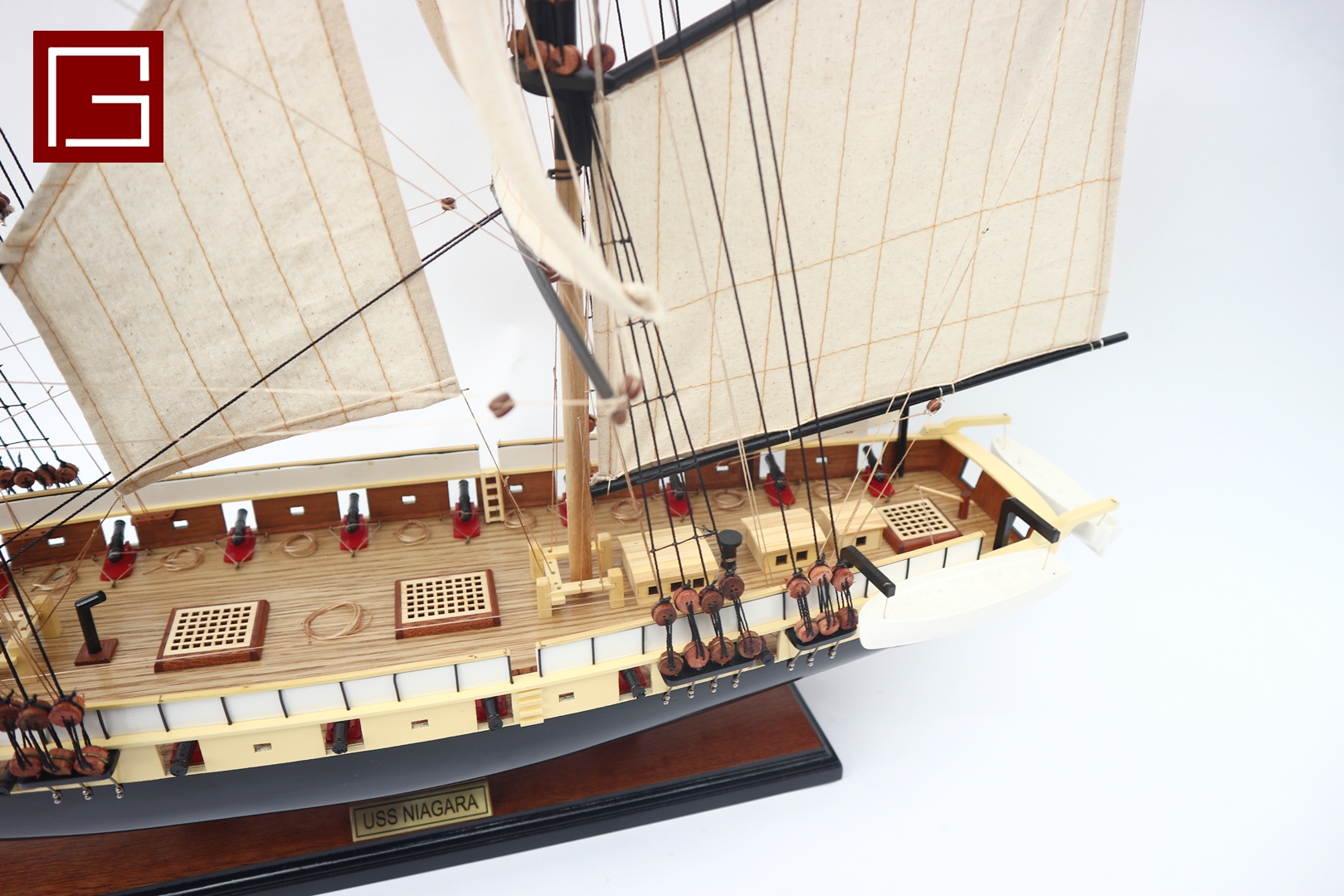 Uss Brig Niagara Model (3)-003