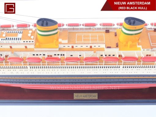 Nieuw Amsterdam (red Black Hull)-05