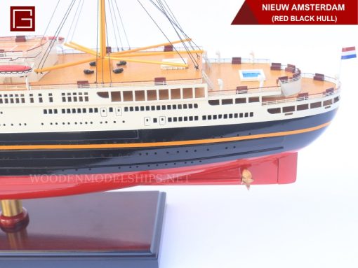 Nieuw Amsterdam (red Black Hull)-08