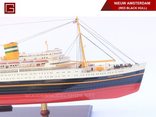 Nieuw Amsterdam (red Black Hull)-20