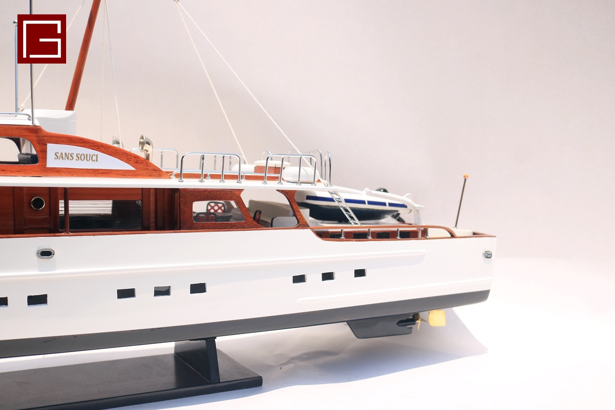 Sans Souci Motor Yacht 1955 (2)